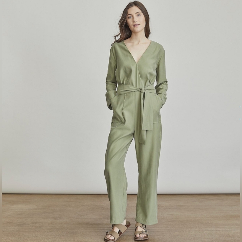 Elizabeth and James S/M jumpsuit